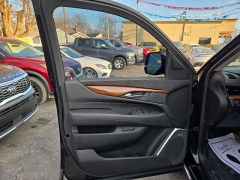 Used 2017  Cadillac Escalade 4d SUV 4WD Premium Luxury at City Wide Auto Credit near Toledo&comma; OH