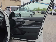 Used 2019  Nissan Murano 4d SUV AWD Platinum at City Wide Auto Credit near Toledo&comma; OH