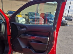 Used 2016  GMC Canyon 4WD Crew Cab SLE at City Wide Auto Credit near Toledo&comma; OH