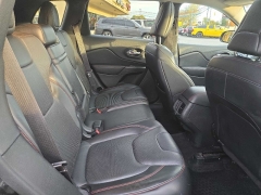 Used 2015  Jeep Cherokee 4d SUV 4WD Trailhawk V6 at City Wide Auto Credit near Toledo, OH