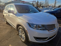 Used 2018  Lincoln MKX 4d SUV AWD Select 3&period;7L at City Wide Auto Credit near Toledo&comma; OH