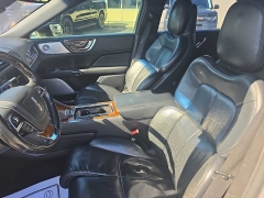 Used 2018  Lincoln Continental 4d Sedan AWD Reserve at City Wide Auto Credit near Toledo&comma; OH