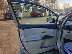 Used 2011  Toyota Venza 4d SUV AWD V6 at City Wide Auto Credit near Toledo&comma; OH