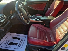 Used 2014  Lexus IS 350 4dr Sdn RWD at City Wide Auto Credit near Toledo&comma; OH