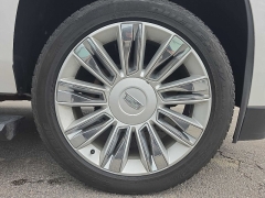 Used 2018  Cadillac Escalade 4d SUV 4WD Platinum at City Wide Auto Credit near Toledo&comma; OH
