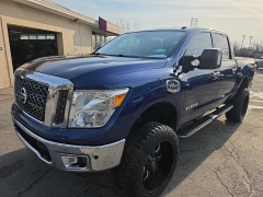 Used 2017  Ford F-150 4WD SuperCrew at City Wide Auto Credit near Toledo&comma; OH