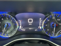 Used 2023  Chrysler Pacifica Touring L FWD at City Wide Auto Credit near Toledo&comma; OH