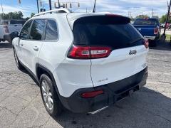 Used 2017  Jeep Cherokee 4d SUV 4WD Limited V6 at City Wide Auto Credit near Toledo&comma; OH