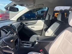Used 2020  Chevrolet Equinox 4d SUV AWD Premier w&sol;1LZ at City Wide Auto Credit near Toledo&comma; OH