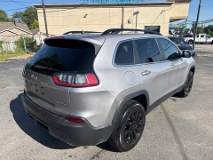 Used 2022  Jeep Cherokee X 4x4 at City Wide Auto Credit near Toledo&comma; OH