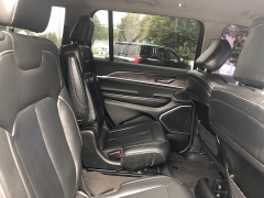 Used 2021  Jeep Grand Cherokee L Limited 4x4 at City Wide Auto Credit near Toledo, OH