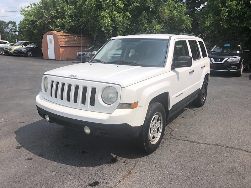 Used 2014  Jeep Patriot 4d SUV FWD Sport at City Wide Auto Credit near Toledo, OH