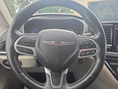 Used 2022  Chrysler Pacifica Hybrid Touring L FWD at City Wide Auto Credit near Toledo&comma; OH