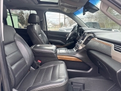 Used 2019  GMC Yukon XL 4d SUV 4WD Denali at City Wide Auto Credit near Toledo&comma; OH