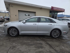 Used 2019  Lincoln MKZ Hybrid 4d Sedan FWD at City Wide Auto Credit near Toledo&comma; OH