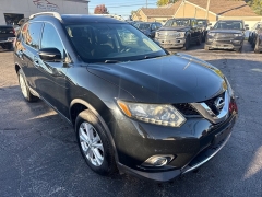 Used 2015  Nissan Rogue 4d SUV FWD SV at City Wide Auto Credit near Toledo&comma; OH