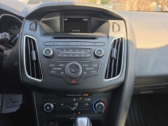 Used 2016  Ford Focus 4d Hatchback SE at City Wide Auto Credit near Toledo&comma; OH