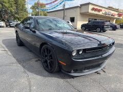 Used 2015  Dodge Challenger 2d Coupe R/T Plus at City Wide Auto Credit near Toledo, OH