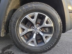 Used 2015  Jeep Cherokee 4d SUV 4WD Trailhawk V6 at City Wide Auto Credit near Toledo, OH