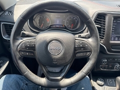 Used 2019  Jeep Cherokee 4d SUV 4WD Trailhawk Elite 3&period;2L at City Wide Auto Credit near Toledo&comma; OH