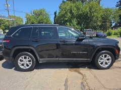 Used 2023  Jeep Grand Cherokee Limited 4x4 at City Wide Auto Credit near Toledo&comma; OH