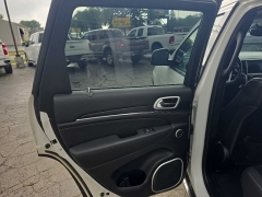 Used 2018  Jeep Grand Cherokee 4d SUV 4WD Summit V6 at City Wide Auto Credit near Toledo&comma; OH
