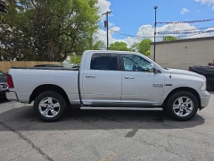 Used 2017  Ram 1500 4WD Crew Cab Big Horn at City Wide Auto Credit near Toledo&comma; OH