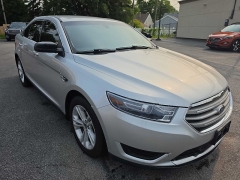 Used 2017  Ford Taurus 4d Sedan FWD SE V6 at City Wide Auto Credit near Toledo&comma; OH