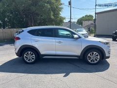 Used 2017  Hyundai Tucson 4d SUV AWD SE Popular at City Wide Auto Credit near Toledo&comma; OH