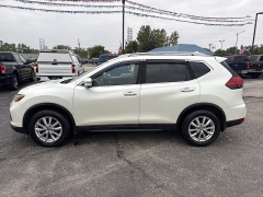 Used 2017  Nissan Rogue 4d SUV AWD SV at City Wide Auto Credit near Toledo&comma; OH