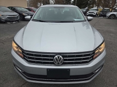 Used 2019  Volkswagen Passat 4d Sedan 2&period;0T Wolfsburg Edition at City Wide Auto Credit near Toledo&comma; OH