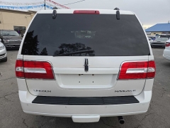 Used 2014  Lincoln Navigator 4d SUV 4WD at City Wide Auto Credit near Toledo&comma; OH