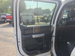 Used 2016  Ford F-150 4WD SuperCrew Limited at City Wide Auto Credit near Toledo&comma; OH