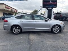 Used 2020  Ford Fusion 4d Sedan FWD SE 1.5L EcoBoost at City Wide Auto Credit near Toledo, OH