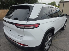 Used 2022  Jeep Grand Cherokee Limited 4x4 at City Wide Auto Credit near Toledo&comma; OH
