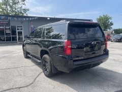 Used 2019  Chevrolet Suburban 4d SUV 4WD LT at City Wide Auto Credit near Toledo&comma; OH