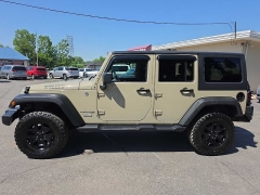 Used 2018  Jeep Wrangler JK Unlimited 4d SUV 4WD Sport Willys Wheeler at City Wide Auto Credit near Toledo&comma; OH
