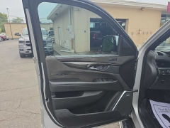 Used 2019  Cadillac Escalade 4d SUV 4WD Platinum at City Wide Auto Credit near Toledo&comma; OH
