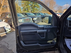 Used 2017  Ford F-150 4WD SuperCrew XLT 6 1&sol;2 at City Wide Auto Credit near Toledo&comma; OH