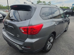Used 2019  Nissan Pathfinder 4d SUV 4WD SV at City Wide Auto Credit near Toledo&comma; OH