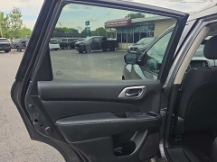 Used 2019  Nissan Pathfinder 4d SUV 4WD SV at City Wide Auto Credit near Toledo&comma; OH