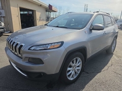 Used 2016  Jeep Cherokee 4d SUV 4WD Limited V6 at City Wide Auto Credit near Toledo&comma; OH