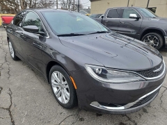 Used 2015  Chrysler 200 4d Sedan Limited I4 at City Wide Auto Credit near Toledo&comma; OH