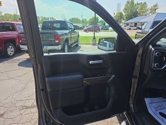 Used 2019  GMC Sierra 1500 4WD Crew Cab SLE at City Wide Auto Credit near Toledo&comma; OH