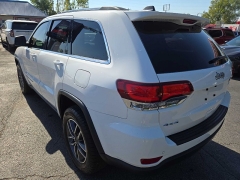 Used 2020  Jeep Grand Cherokee 4d SUV 4WD Laredo at City Wide Auto Credit near Toledo, OH