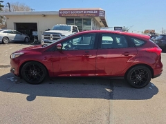 Used 2016  Ford Focus 4d Hatchback SE at City Wide Auto Credit near Toledo&comma; OH