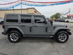 Used 2019  Jeep Wrangler Unlimited 4d SUV 4WD Sahara at City Wide Auto Credit near Toledo&comma; OH