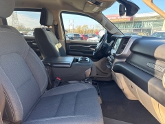 Used 2019  Ram 1500 4WD Crew Cab Big Horn&sol;Lone Star at City Wide Auto Credit near Toledo&comma; OH