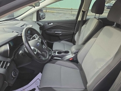 Used 2017  Ford C-MAX Energi 4d Hatchback SE at City Wide Auto Credit near Toledo&comma; OH