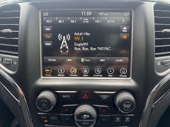 Used 2018  Jeep Grand Cherokee 4d SUV 4WD Overland V6 at City Wide Auto Credit near Toledo&comma; OH